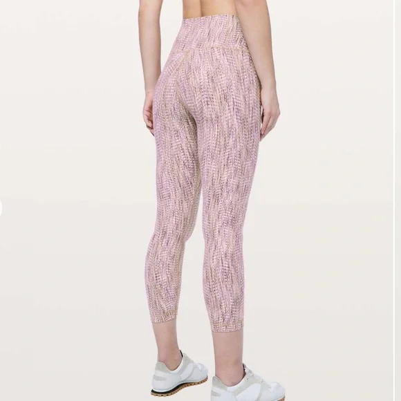 Lululemon Wunder Under High-Rise 7/8 Tight *Full-On Luon 25" Size 8 Pink Cream - Picture 7 of 12